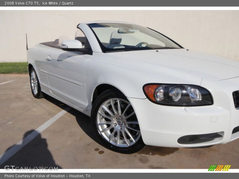 Ice White / Quartz 2008 Volvo C70 T5