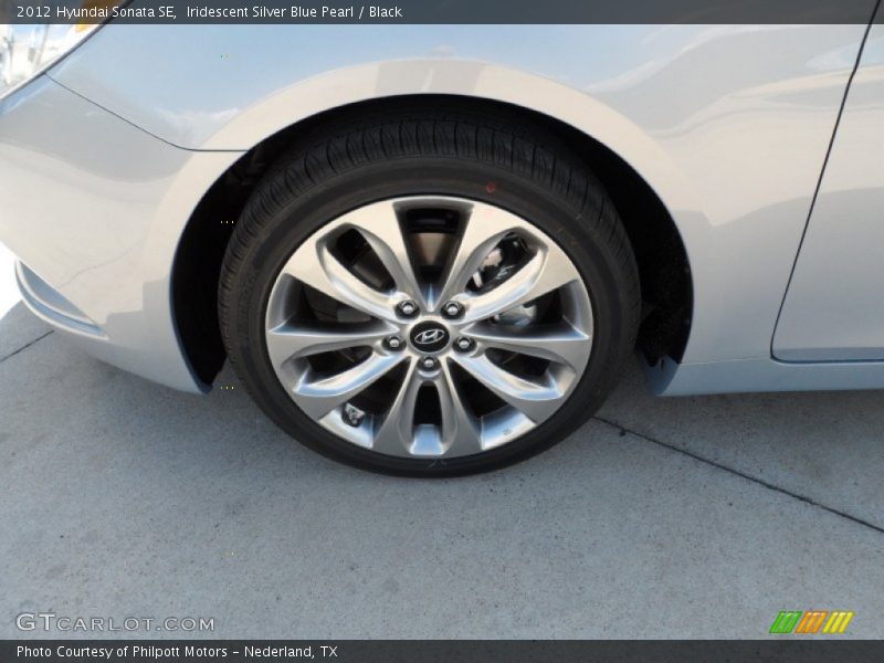 Iridescent Silver Blue Pearl / Black 2012 Hyundai Sonata SE