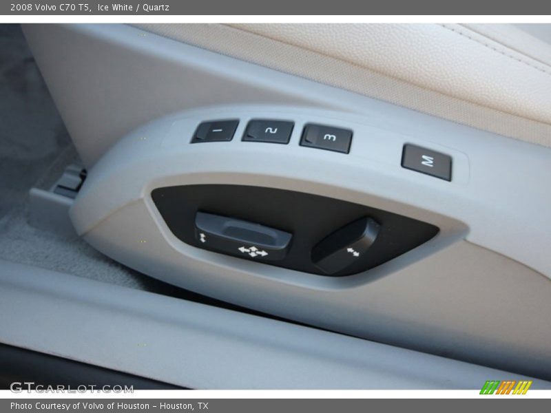 Ice White / Quartz 2008 Volvo C70 T5
