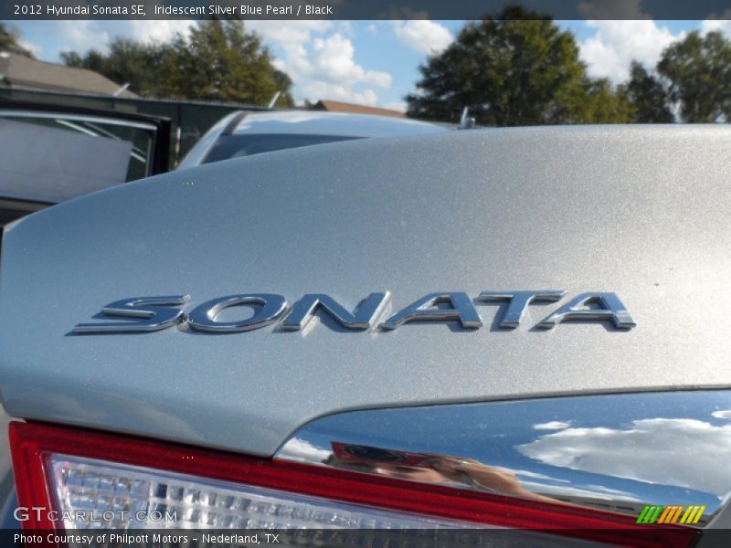 Iridescent Silver Blue Pearl / Black 2012 Hyundai Sonata SE