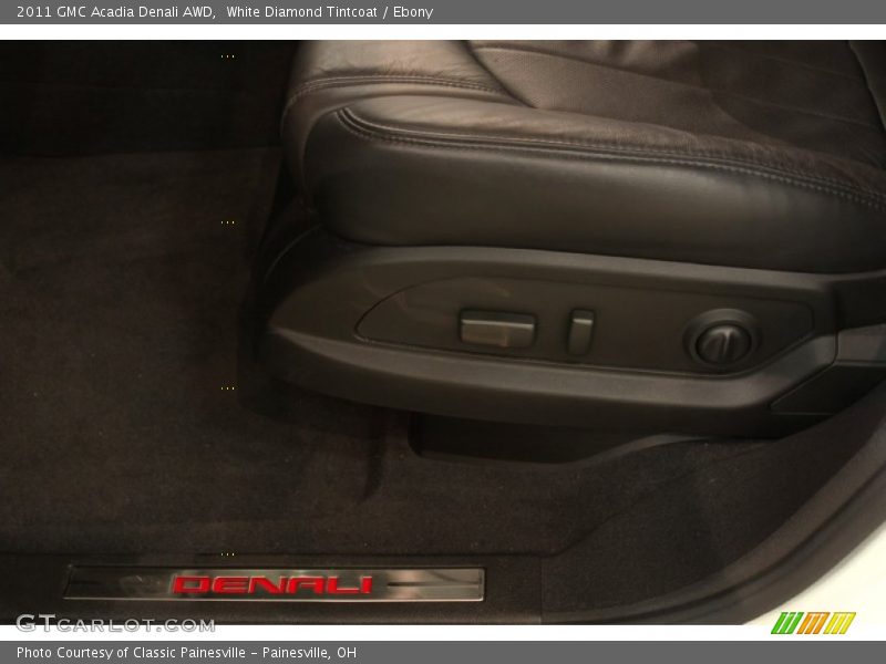 White Diamond Tintcoat / Ebony 2011 GMC Acadia Denali AWD