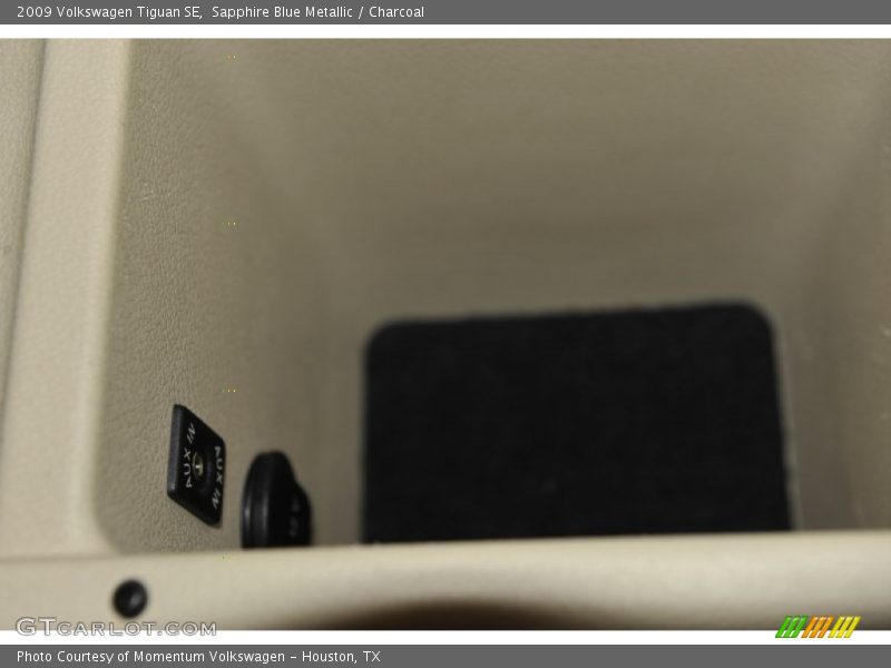 Sapphire Blue Metallic / Charcoal 2009 Volkswagen Tiguan SE