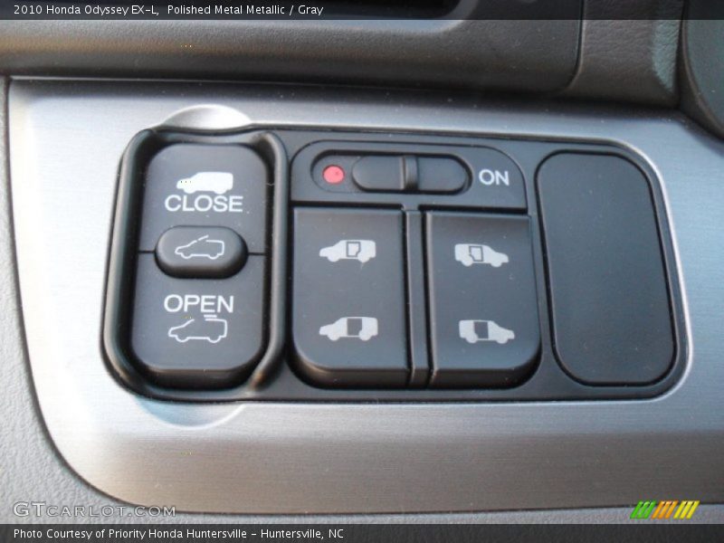 Polished Metal Metallic / Gray 2010 Honda Odyssey EX-L