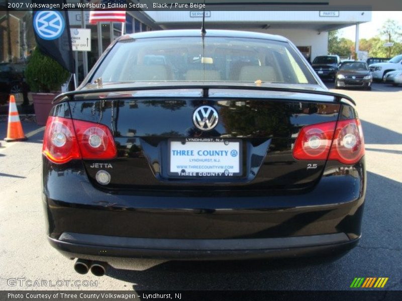Black / Pure Beige 2007 Volkswagen Jetta Wolfsburg Edition Sedan