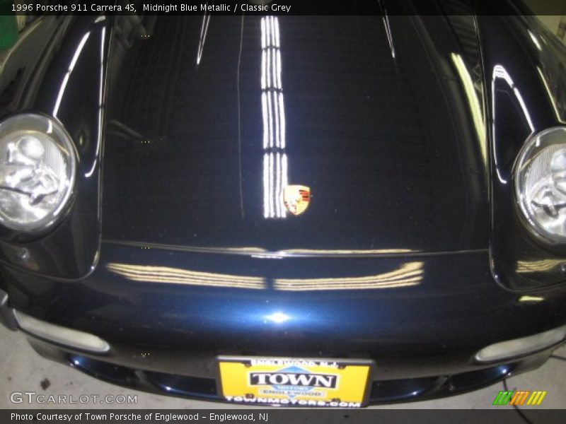 Midnight Blue Metallic / Classic Grey 1996 Porsche 911 Carrera 4S