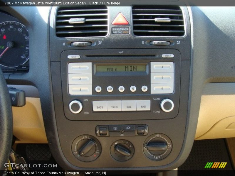 Black / Pure Beige 2007 Volkswagen Jetta Wolfsburg Edition Sedan