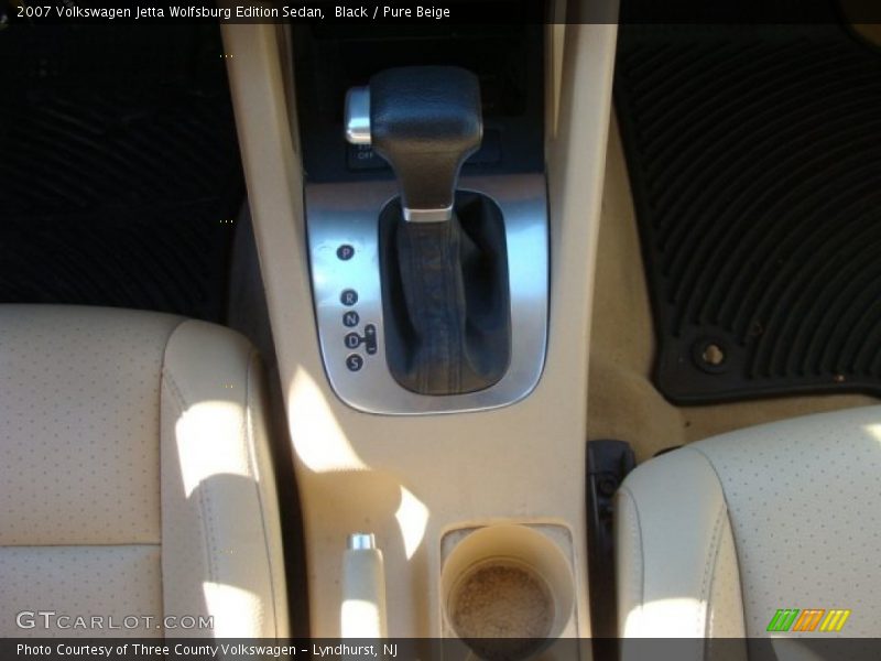 Black / Pure Beige 2007 Volkswagen Jetta Wolfsburg Edition Sedan