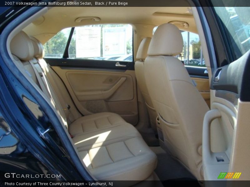 Black / Pure Beige 2007 Volkswagen Jetta Wolfsburg Edition Sedan