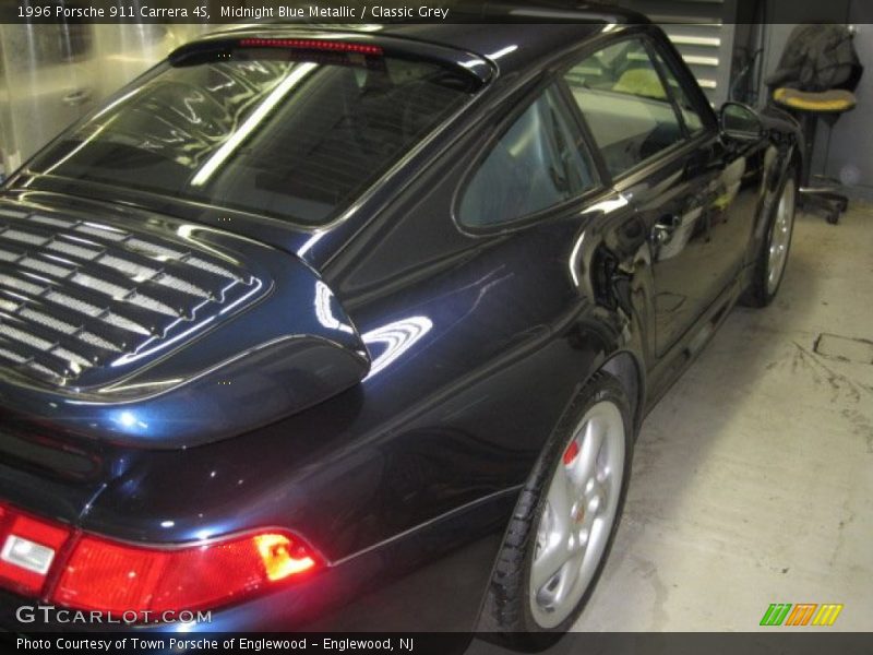 Midnight Blue Metallic / Classic Grey 1996 Porsche 911 Carrera 4S