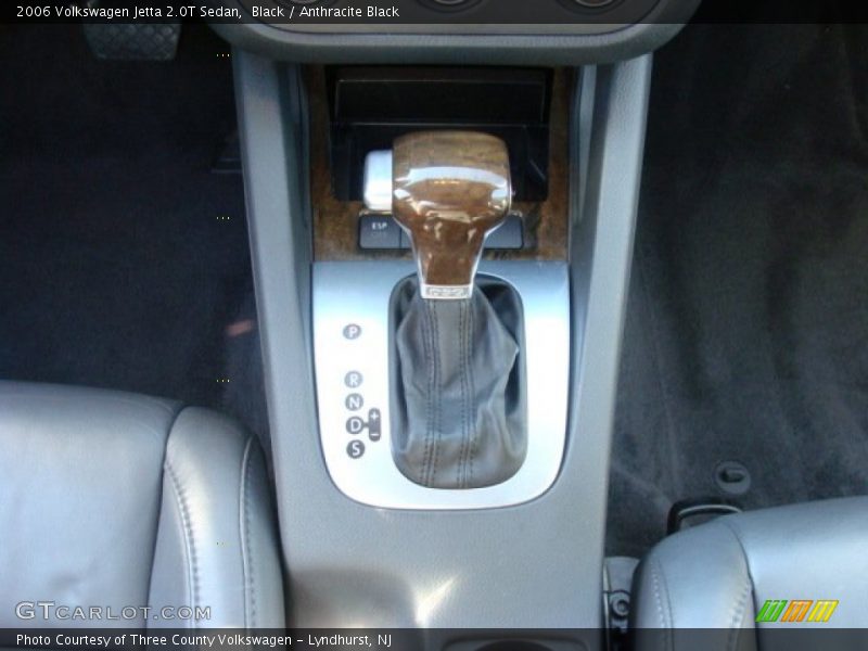 Black / Anthracite Black 2006 Volkswagen Jetta 2.0T Sedan