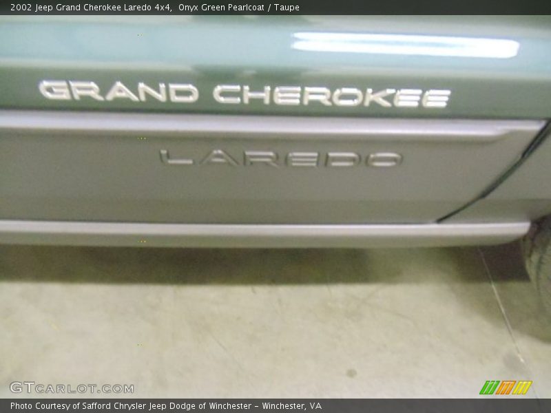 Onyx Green Pearlcoat / Taupe 2002 Jeep Grand Cherokee Laredo 4x4