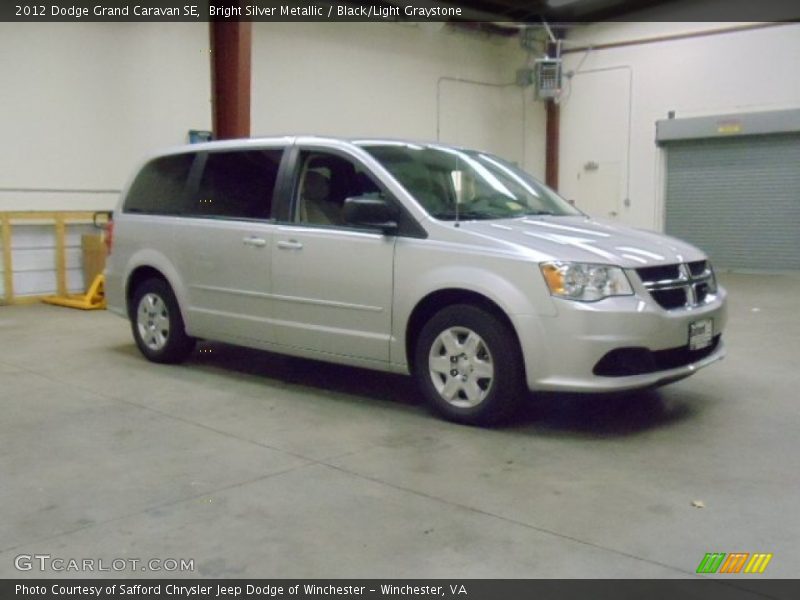 Bright Silver Metallic / Black/Light Graystone 2012 Dodge Grand Caravan SE