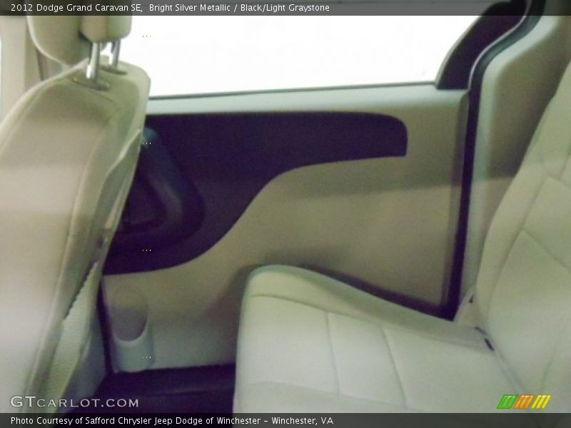 Bright Silver Metallic / Black/Light Graystone 2012 Dodge Grand Caravan SE