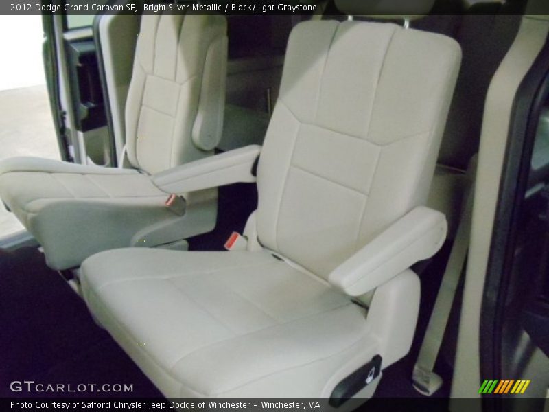 Bright Silver Metallic / Black/Light Graystone 2012 Dodge Grand Caravan SE