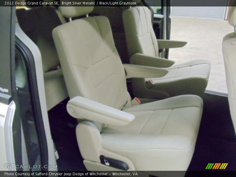 Bright Silver Metallic / Black/Light Graystone 2012 Dodge Grand Caravan SE