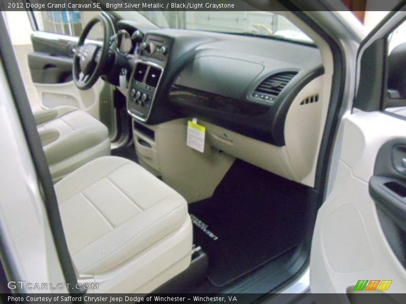 Bright Silver Metallic / Black/Light Graystone 2012 Dodge Grand Caravan SE