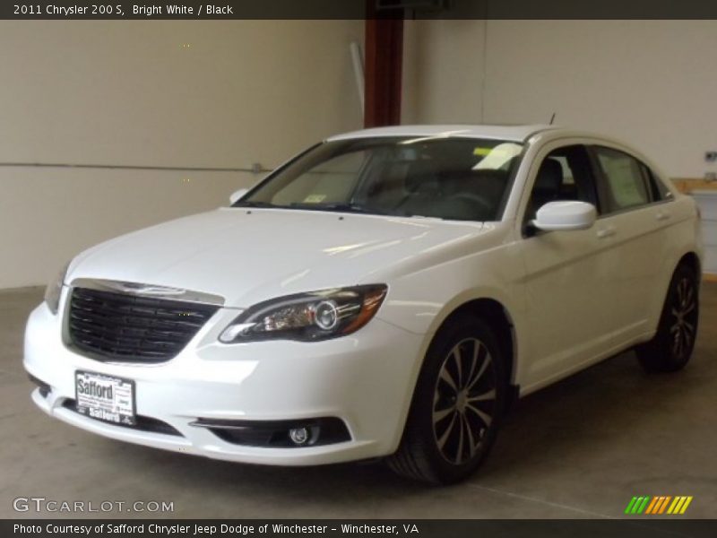 Bright White / Black 2011 Chrysler 200 S