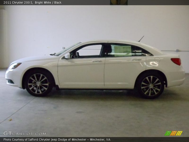 Bright White / Black 2011 Chrysler 200 S