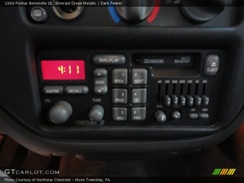 Emerald Green Metallic / Dark Pewter 1999 Pontiac Bonneville SE