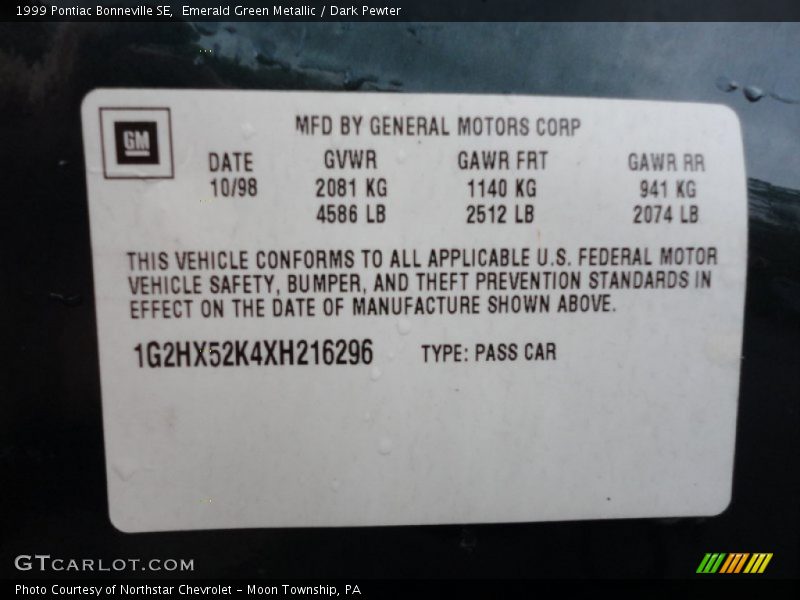 Emerald Green Metallic / Dark Pewter 1999 Pontiac Bonneville SE