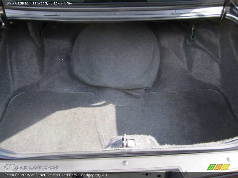  1996 Fleetwood  Trunk