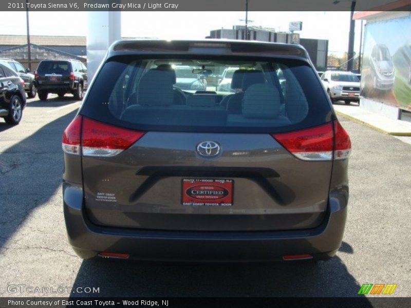 Predawn Gray Mica / Light Gray 2011 Toyota Sienna V6
