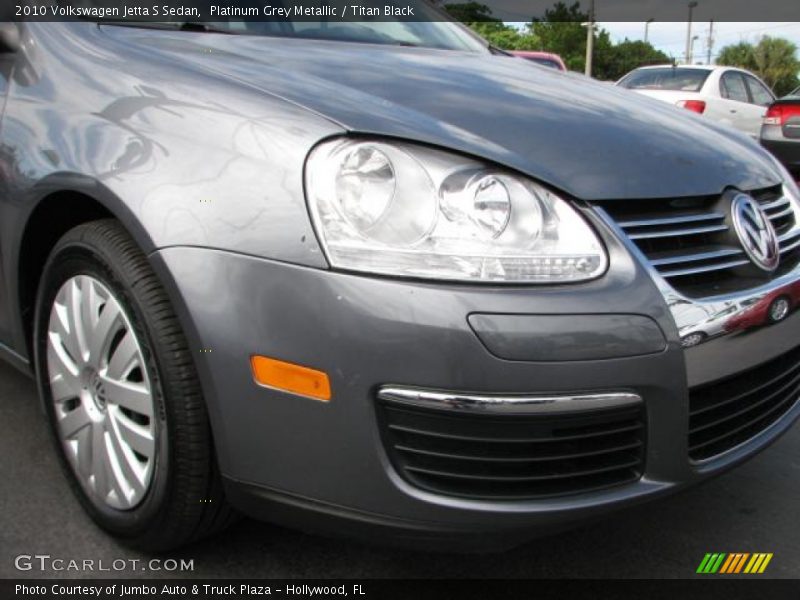 Platinum Grey Metallic / Titan Black 2010 Volkswagen Jetta S Sedan