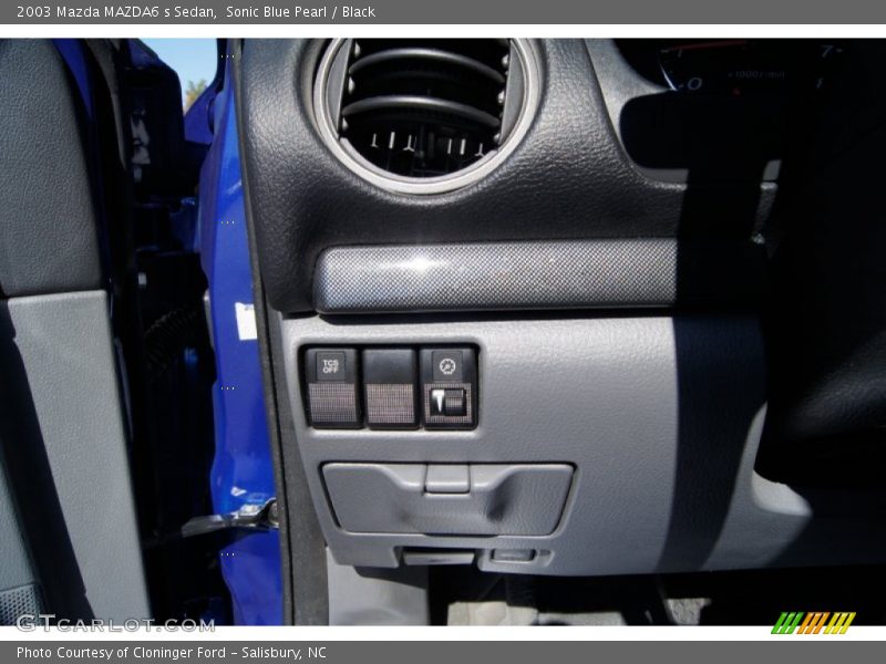 Sonic Blue Pearl / Black 2003 Mazda MAZDA6 s Sedan