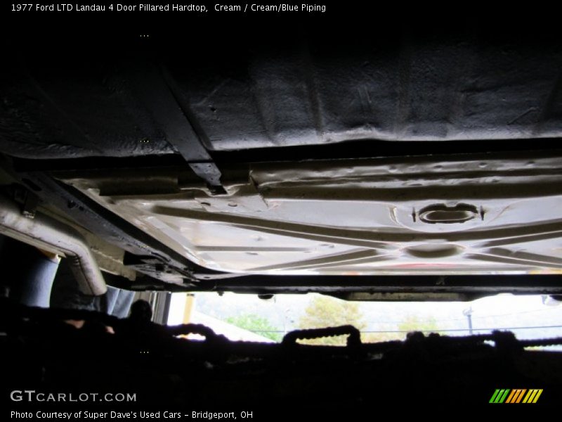 Cream / Cream/Blue Piping 1977 Ford LTD Landau 4 Door Pillared Hardtop