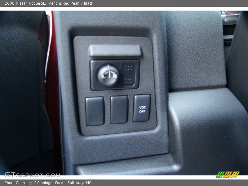Venom Red Pearl / Black 2008 Nissan Rogue SL
