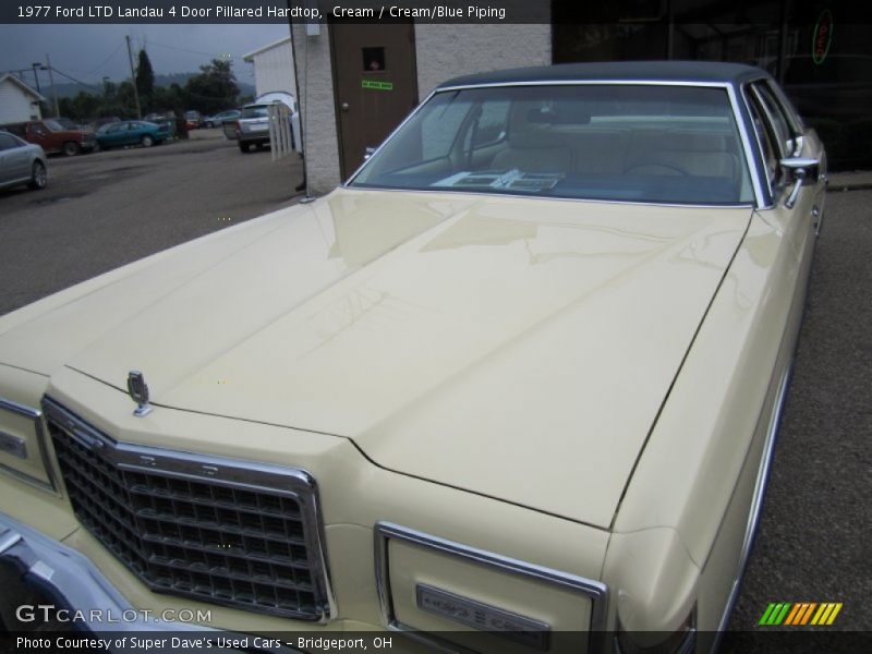 Cream / Cream/Blue Piping 1977 Ford LTD Landau 4 Door Pillared Hardtop