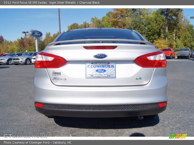 Ingot Silver Metallic / Charcoal Black 2012 Ford Focus SE SFE Sedan