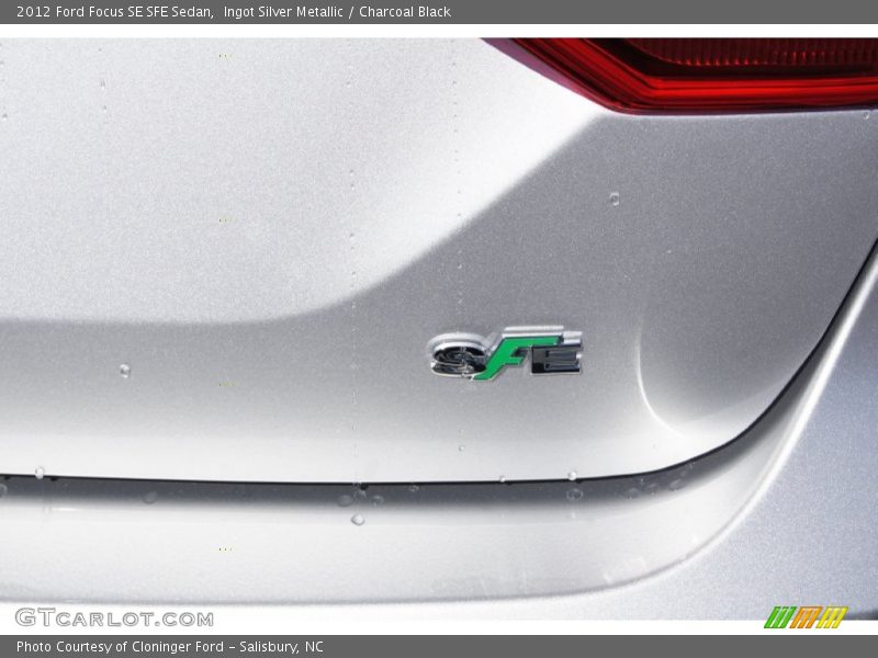  2012 Focus SE SFE Sedan Logo