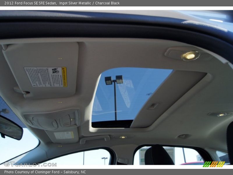 Ingot Silver Metallic / Charcoal Black 2012 Ford Focus SE SFE Sedan