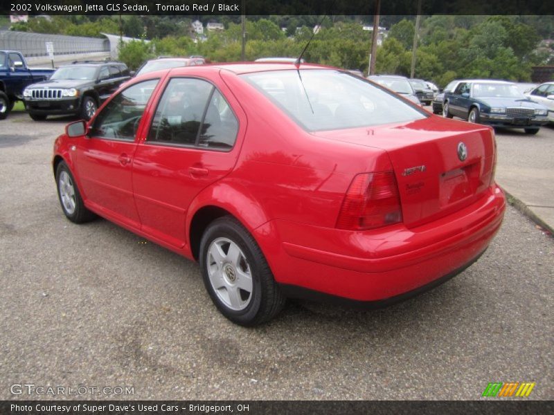 Tornado Red / Black 2002 Volkswagen Jetta GLS Sedan