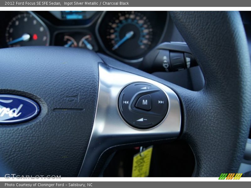 Ingot Silver Metallic / Charcoal Black 2012 Ford Focus SE SFE Sedan