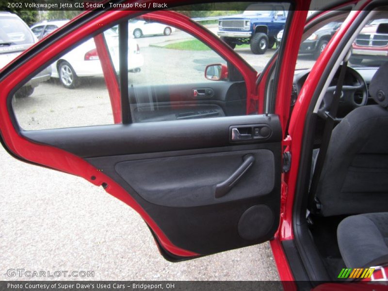 Tornado Red / Black 2002 Volkswagen Jetta GLS Sedan