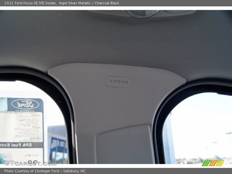 Ingot Silver Metallic / Charcoal Black 2012 Ford Focus SE SFE Sedan