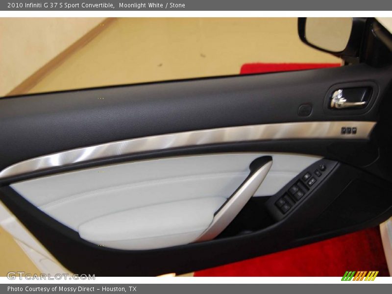 Door Panel of 2010 G 37 S Sport Convertible