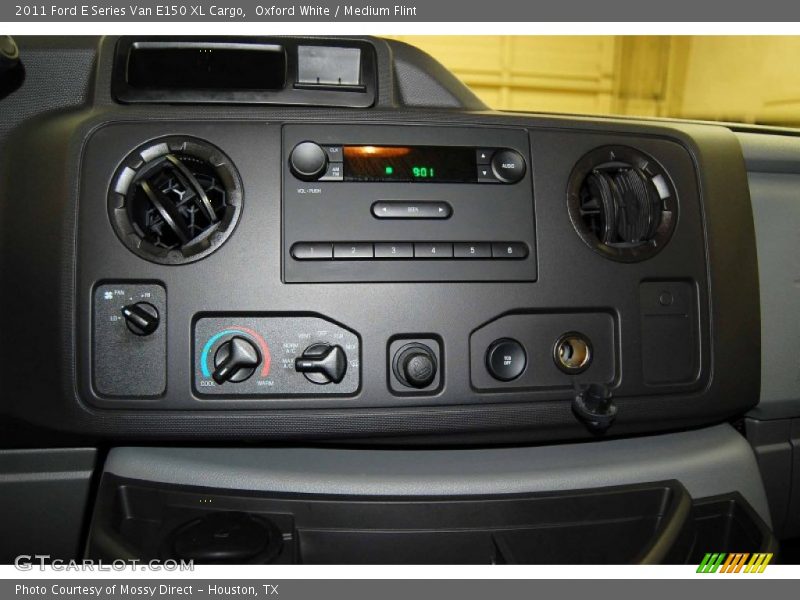 Oxford White / Medium Flint 2011 Ford E Series Van E150 XL Cargo