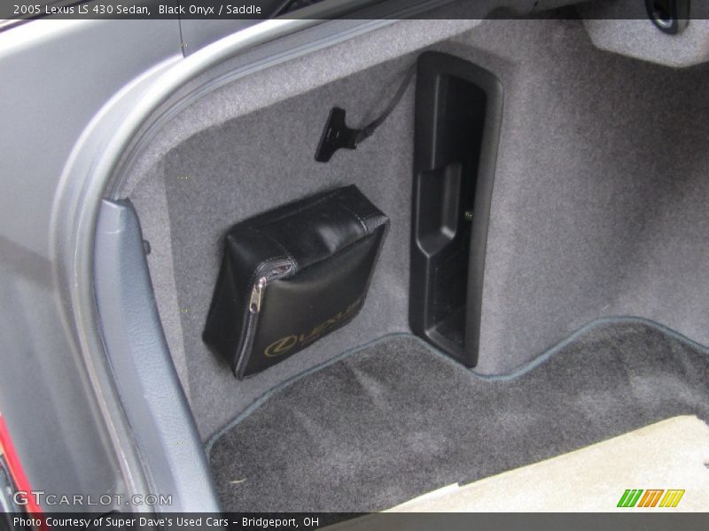 Black Onyx / Saddle 2005 Lexus LS 430 Sedan