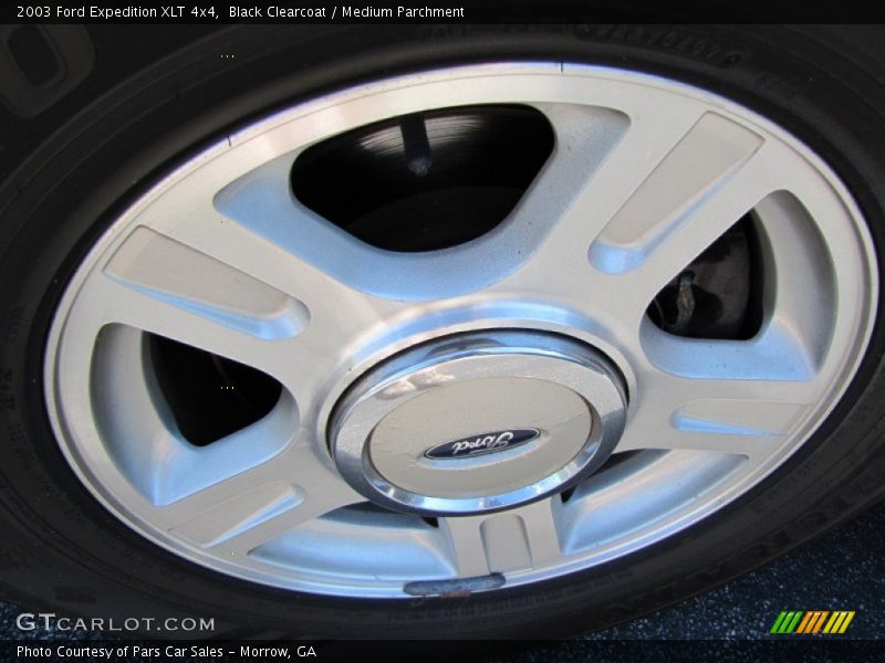 Black Clearcoat / Medium Parchment 2003 Ford Expedition XLT 4x4