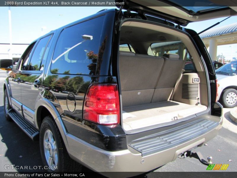  2003 Expedition XLT 4x4 Trunk