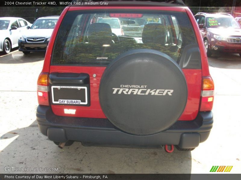 Wildfire Red / Medium Gray 2004 Chevrolet Tracker 4WD