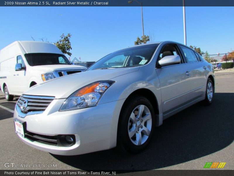 Radiant Silver Metallic / Charcoal 2009 Nissan Altima 2.5 SL