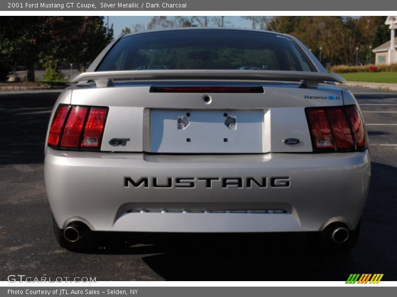 Silver Metallic / Dark Charcoal 2001 Ford Mustang GT Coupe
