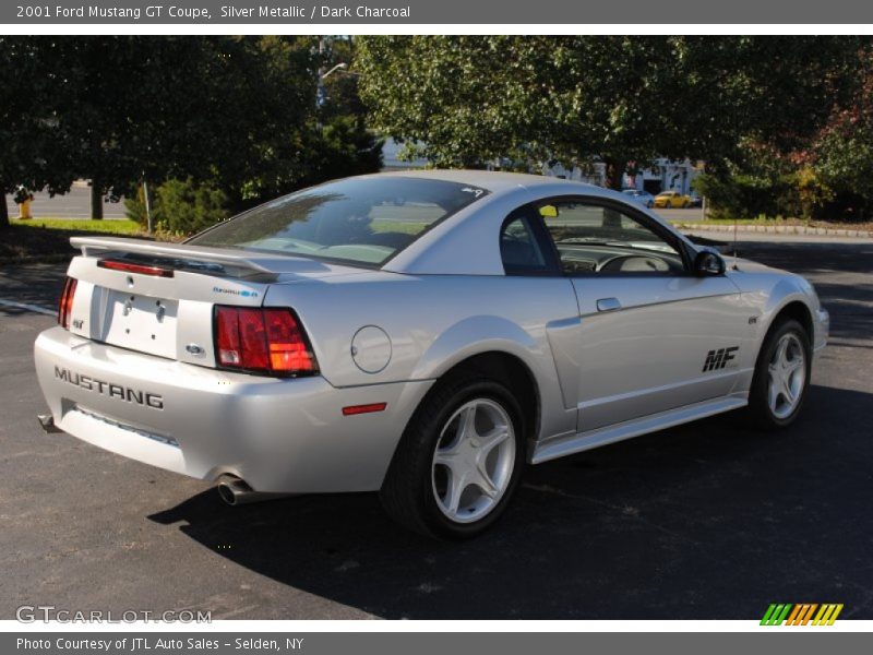 Silver Metallic / Dark Charcoal 2001 Ford Mustang GT Coupe