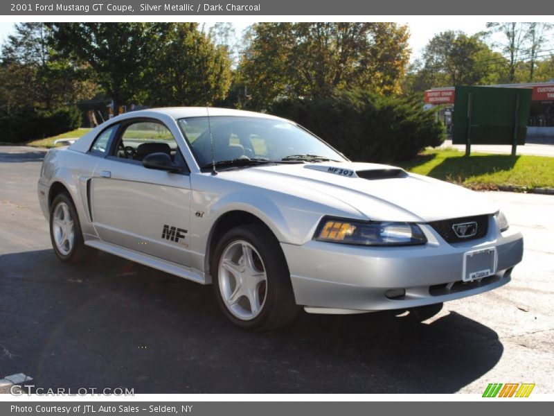Silver Metallic / Dark Charcoal 2001 Ford Mustang GT Coupe