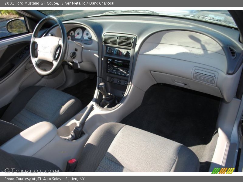 Silver Metallic / Dark Charcoal 2001 Ford Mustang GT Coupe