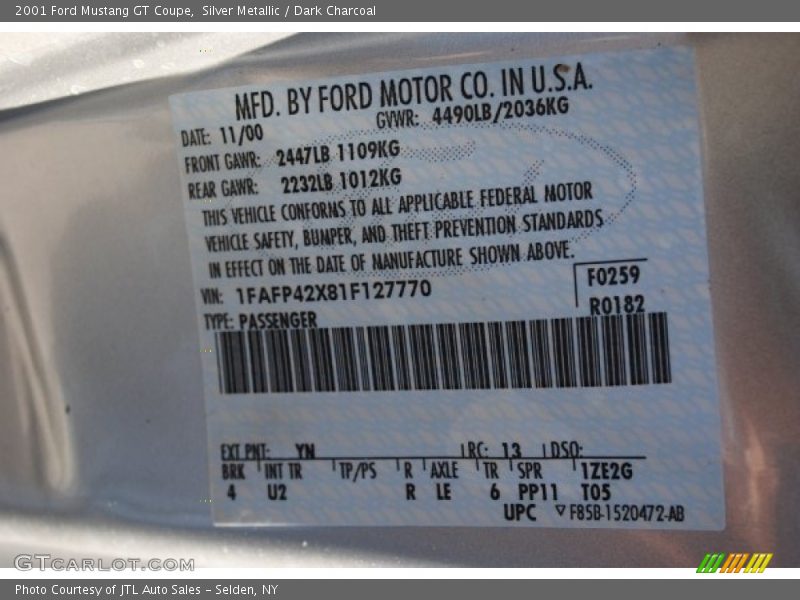 Silver Metallic / Dark Charcoal 2001 Ford Mustang GT Coupe